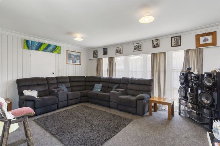 Photo of property in 39 Christmas Road, Manurewa, Auckland, 2102