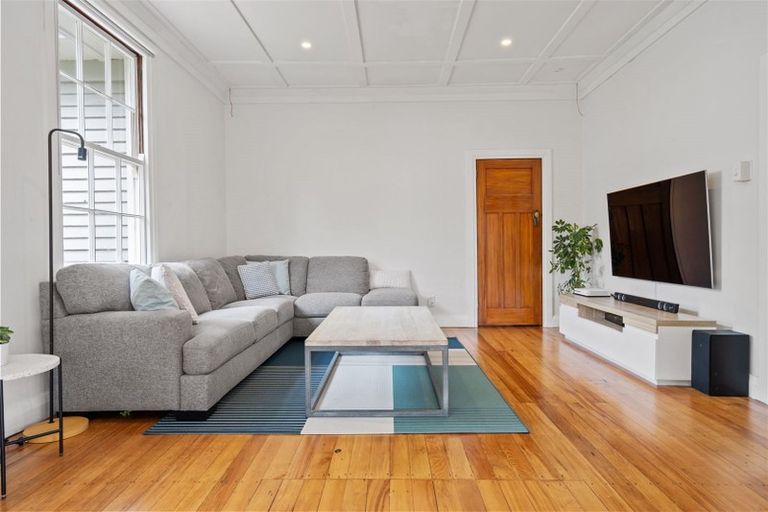 Photo of property in 3 Moore Street, Leamington, Cambridge, 3432