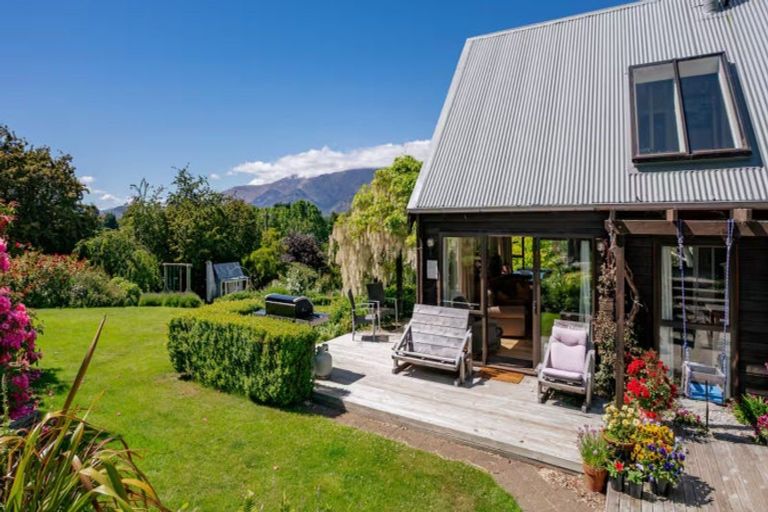 Photo of property in 58 Mountain View Road, Dalefield, Queenstown, 9371