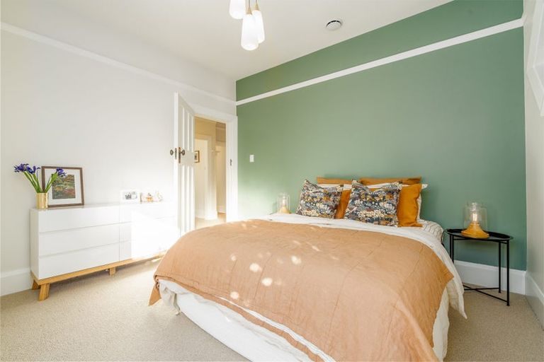 Photo of property in 1/6 Saint Martins Road, Saint Martins, Christchurch, 8022