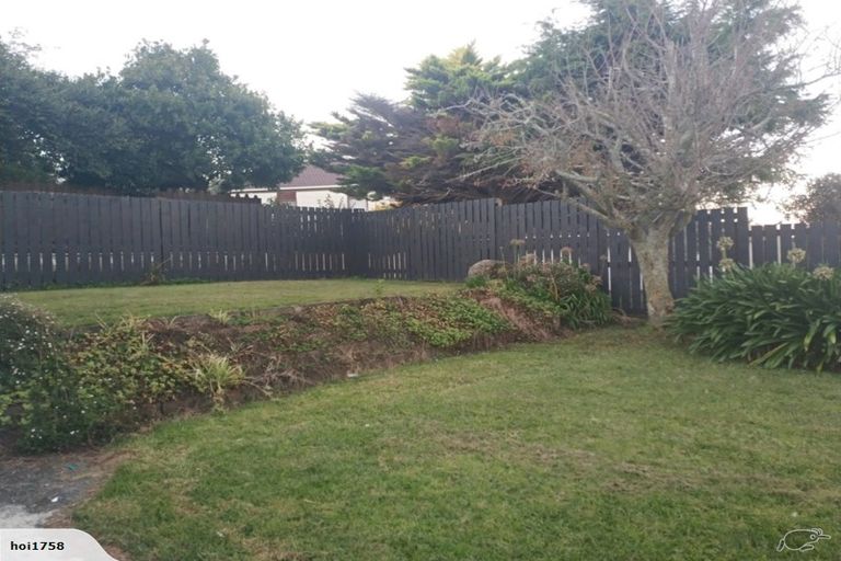 Photo of property in 2/77 Stanaway Street, Hillcrest, Auckland, 0627