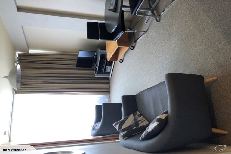 Photo of property in St Pauls Apartments, 98/43u Mulgrave Street, Thorndon, Wellington, 6011