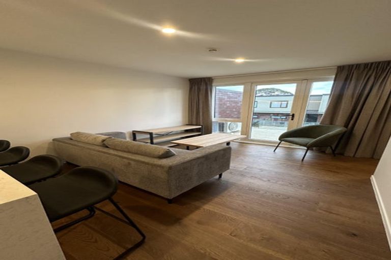 Photo of property in 30 Te Puketoka Lane, Mangere, 2022