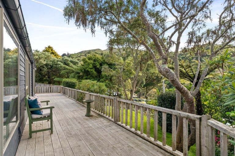 Photo of property in 7 Woodford Way, Crofton Downs, Wellington, 6035