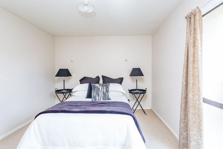 Photo of property in 33b Peverel Street, Riccarton, Christchurch, 8011