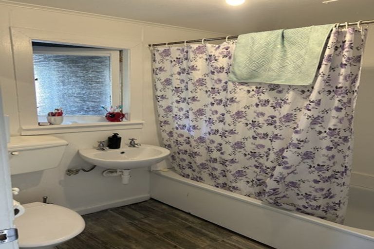 Photo of property in 107u2 Wallace Street, Mount Cook, Wellington, 6021