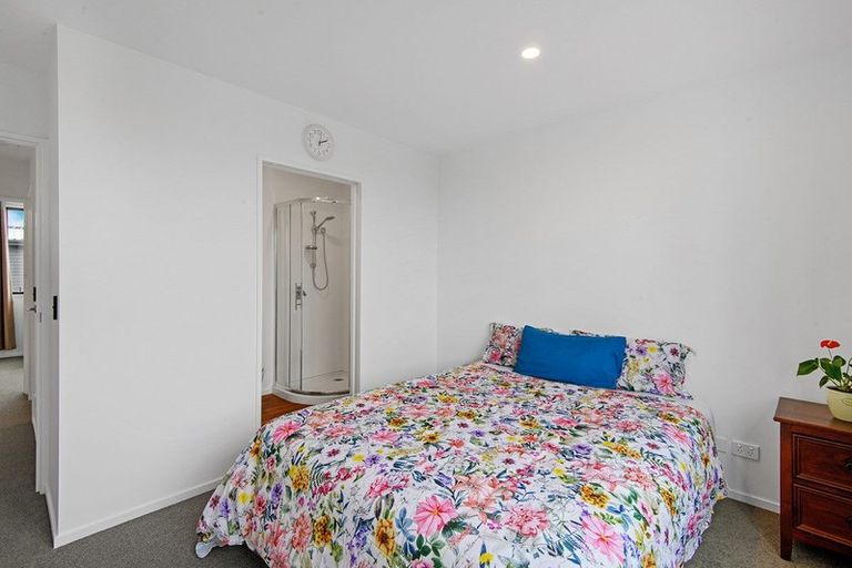 Photo of property in 42 Miromiro Street, Broomfield, Christchurch, 8042