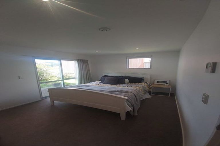 Photo of property in 67 Saddleback Grove, Karori, Wellington, 6012