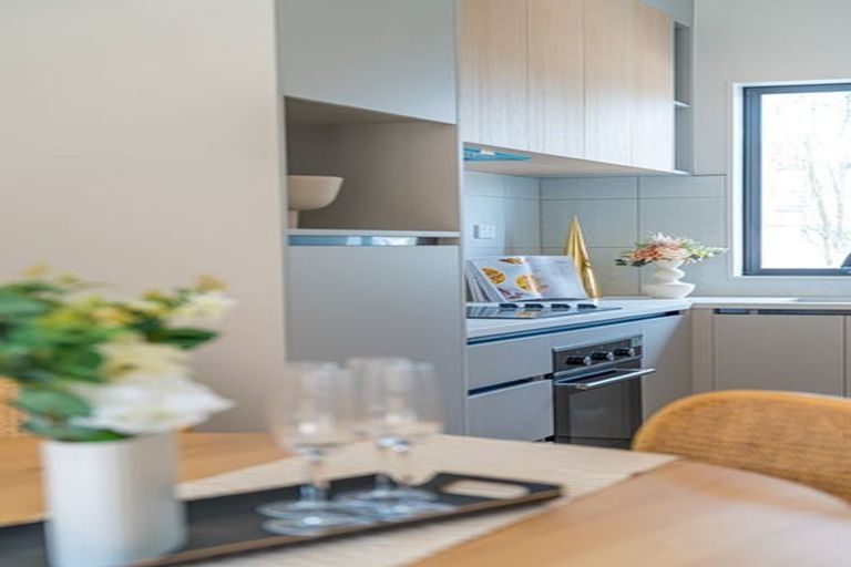 Photo of property in 4/442 Old Te Atatu Road, Te Atatu Peninsula, Auckland, 0610