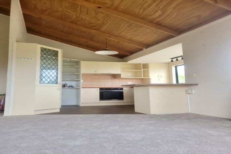 Photo of property in 32 Panorama Drive, Parahaki, Whangarei, 0112