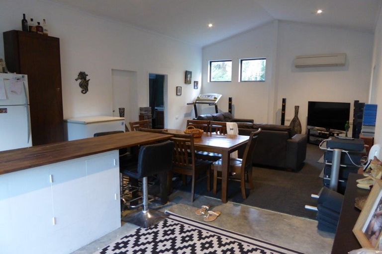 Photo of property in 28 Johnson Street, Tuakau, 2121