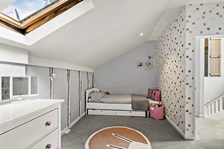 Photo of property in 223 Muritai Road, Eastbourne, Lower Hutt, 5013
