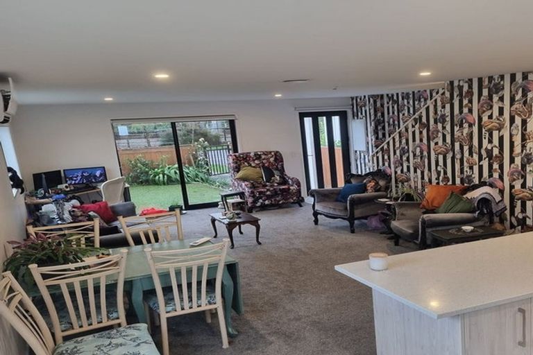 Photo of property in 2/42 Cambridge Terrace, Waiwhetu, Lower Hutt, 5010