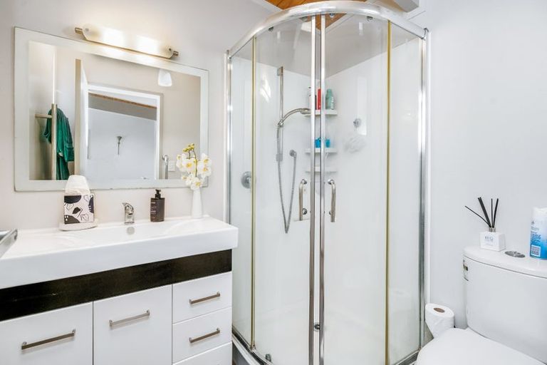 Photo of property in 35 Harbour View Road, Onerahi, Whangarei, 0110