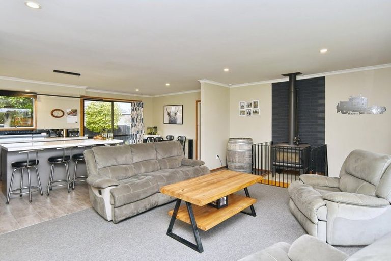 Photo of property in 2 Bowie Drive, Woodend, 7610