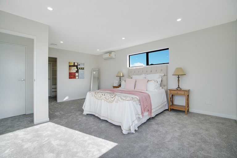 Photo of property in 2 Laquinta Place, Flat Bush, Auckland, 2019