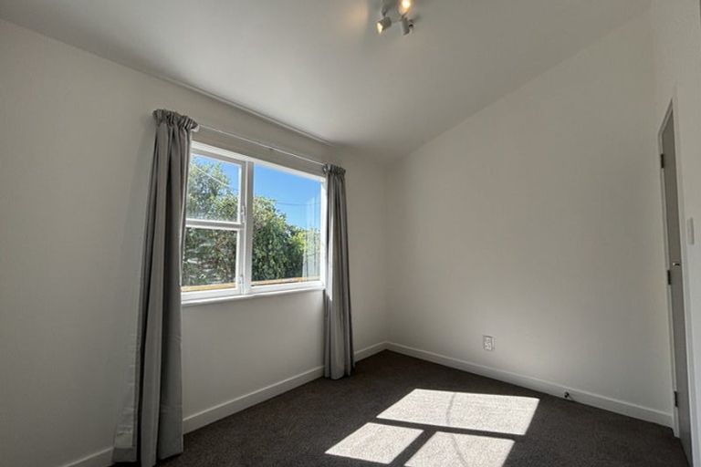 Photo of property in 18 Muri Road, Pukerua Bay, 5026