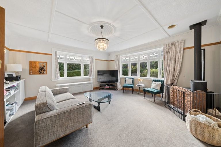 Photo of property in 26 Burma Road, Khandallah, Wellington, 6035
