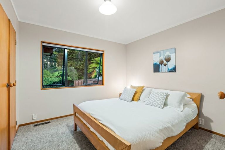 Photo of property in 45 Pinetone Road, Kumeu, 0892