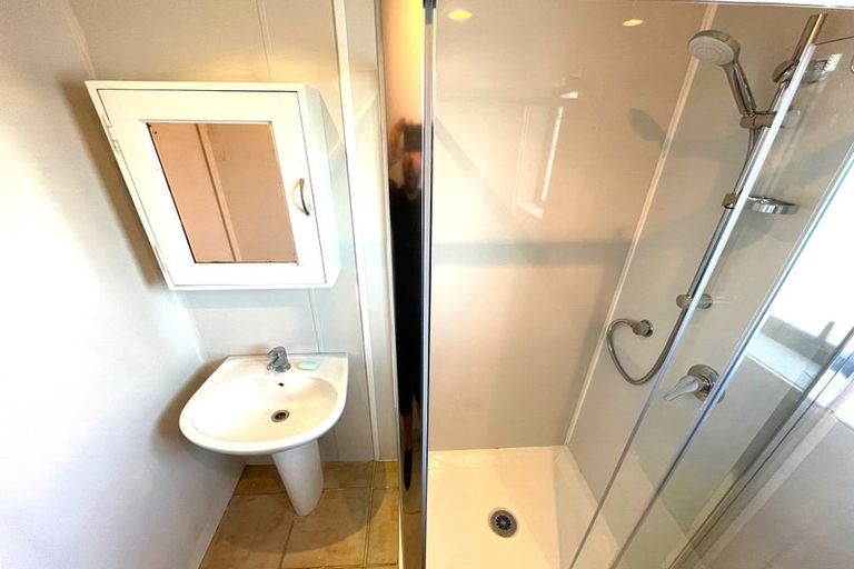 Photo of property in 523 Massey Road, Mangere, Auckland, 2022