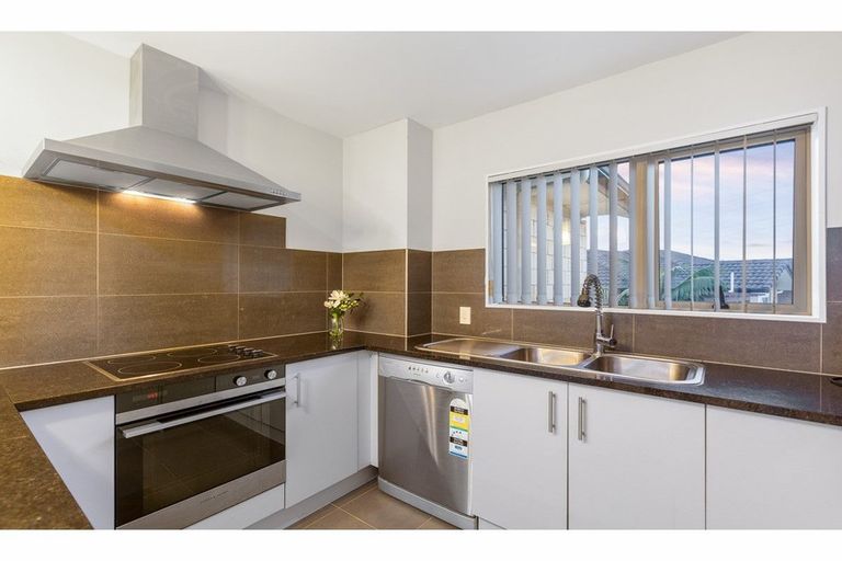 Photo of property in 37 Mckittrick Avenue, Flat Bush, Auckland, 2019