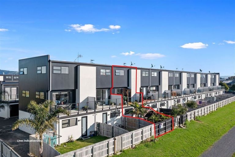 Photo of property in 12/22 Ashley Place, Papamoa Beach, Papamoa, 3118