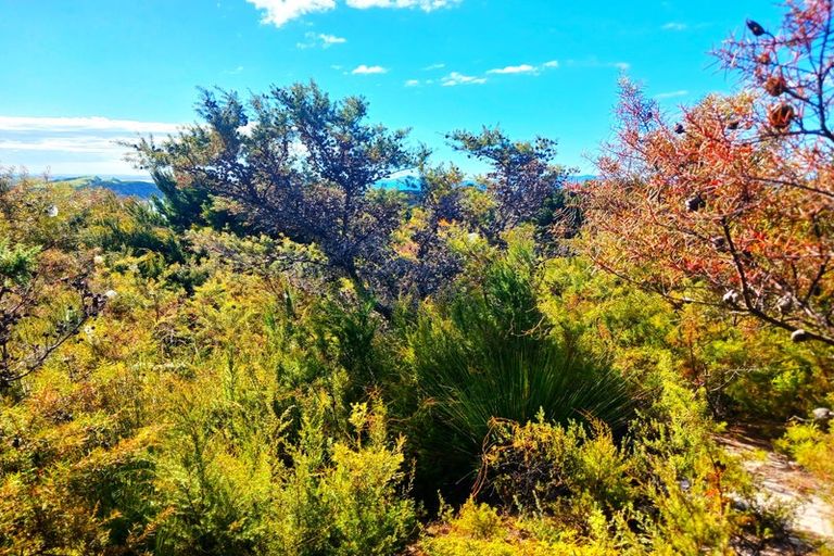 Photo of property in 120 Stratford Drive, Cable Bay, 0420