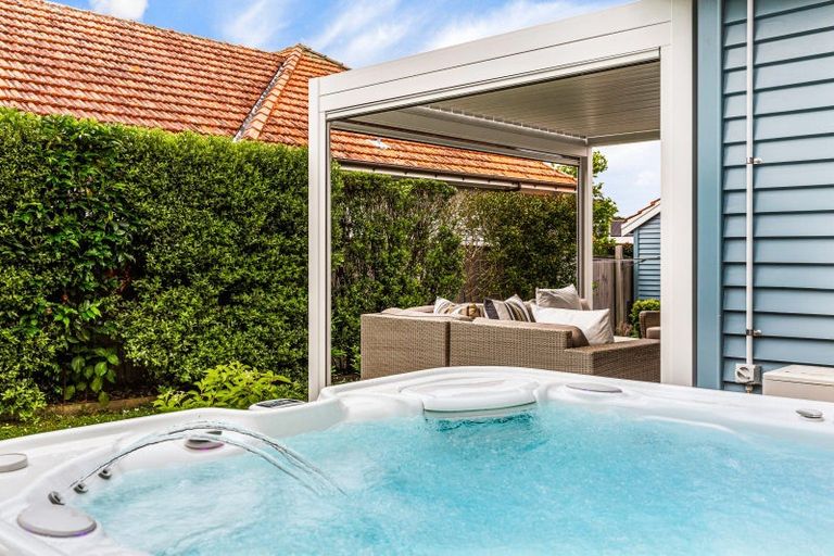 Photo of property in 10 Sunderland Avenue, Hobsonville, Auckland, 0616