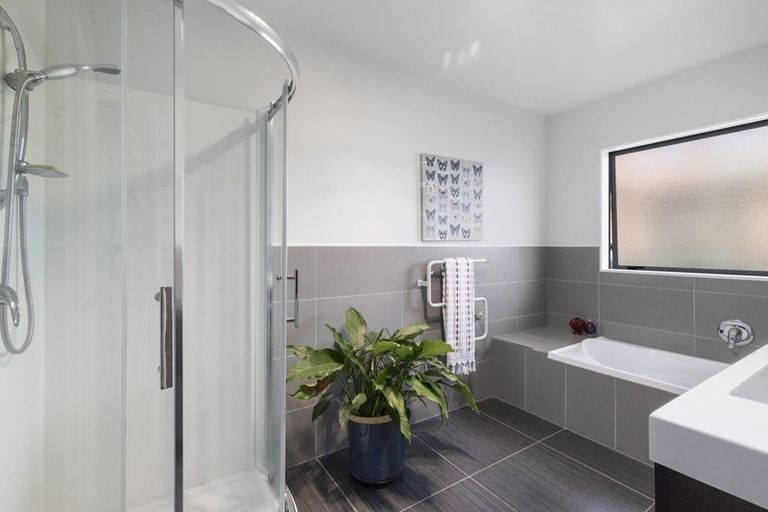 Photo of property in 76a Prospect Terrace, Pukekohe, 2120