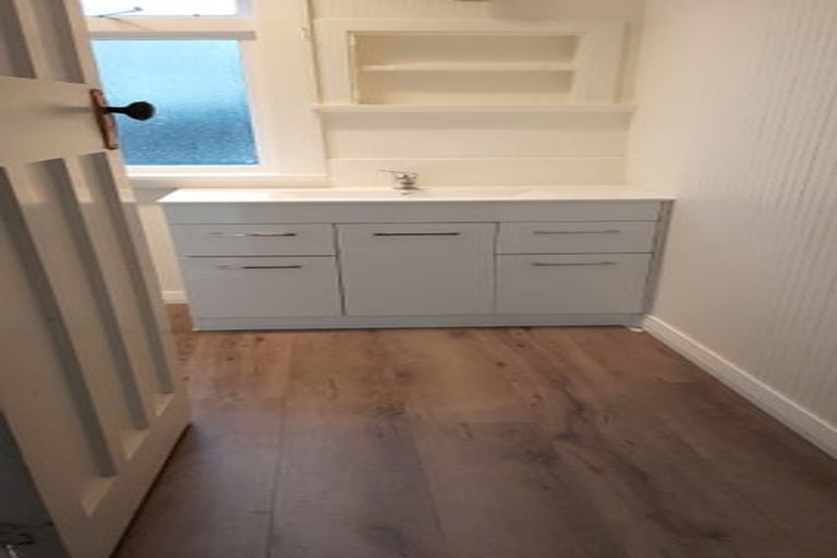 Photo of property in 61 Rhona Street, Linwood, Christchurch, 8062