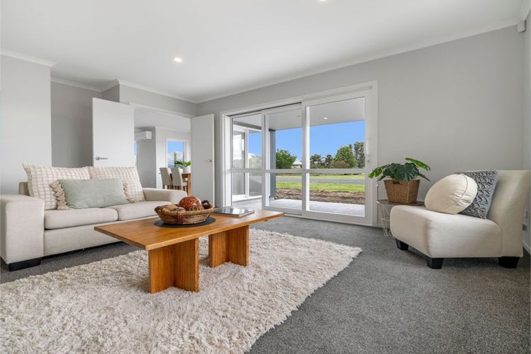 Photo of property in 32 Costello Drive, Ngatea, 3503