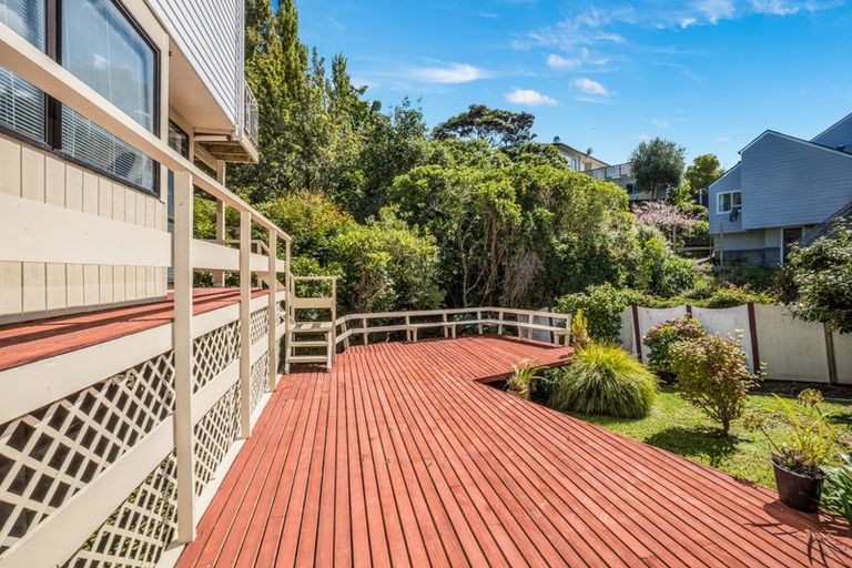 Photo of property in 80a Mana View Road, Paremata, Porirua, 5026