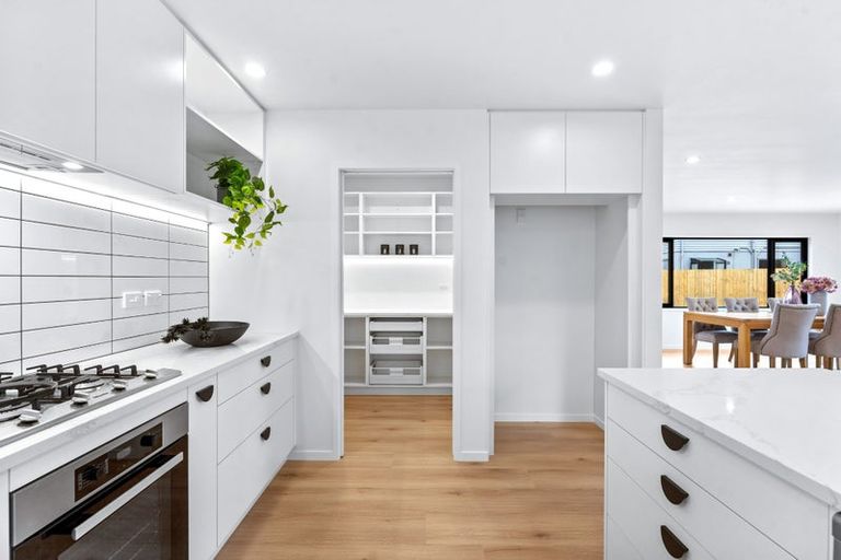 Photo of property in 52a Glamorgan Drive, Torbay, Auckland, 0630