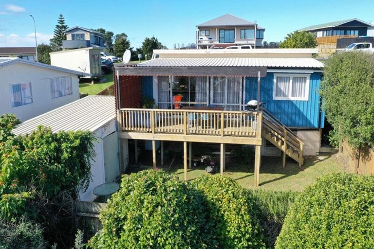 Photo of property in 12 Williams Crescent, Maketu, 3189