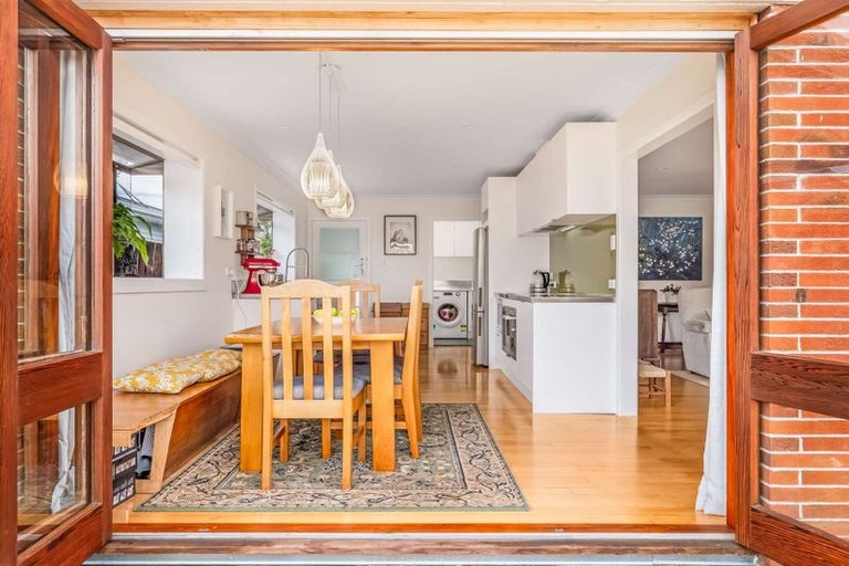 Photo of property in 33a Landon Avenue, Mangere East, Auckland, 2024