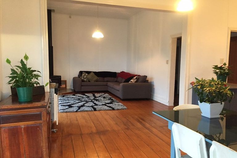 Photo of property in 43 Garfield Road, Helensville, 0800