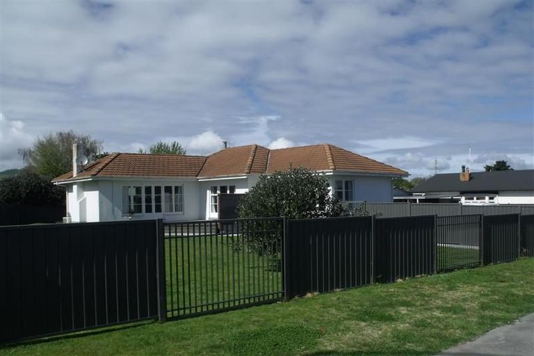Photo of property in 72 Napier Road, Havelock North, 4130