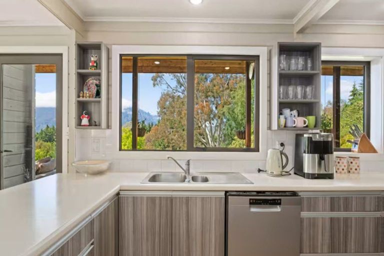 Photo of property in 58 Mountain View Road, Dalefield, Queenstown, 9371