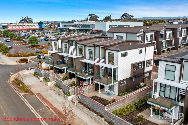 Photo of property in 14 Memorial Park Lane, Hobsonville, Auckland, 0618