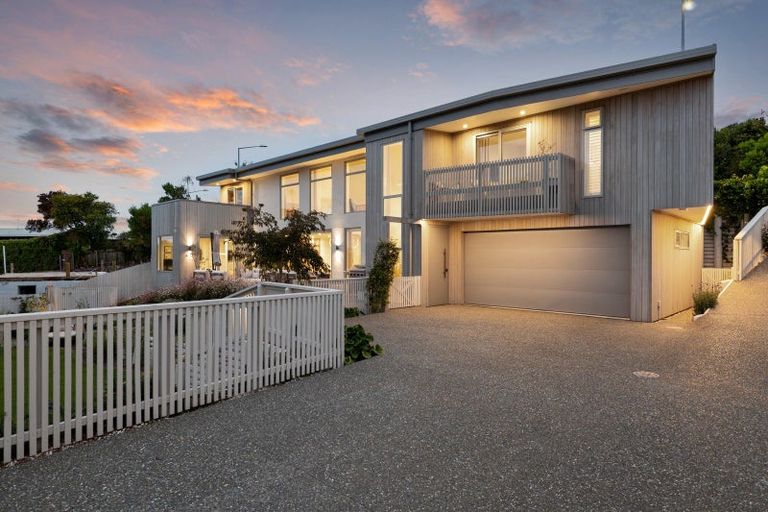 Photo of property in 359 Centaurus Road, Hillsborough, Christchurch, 8022