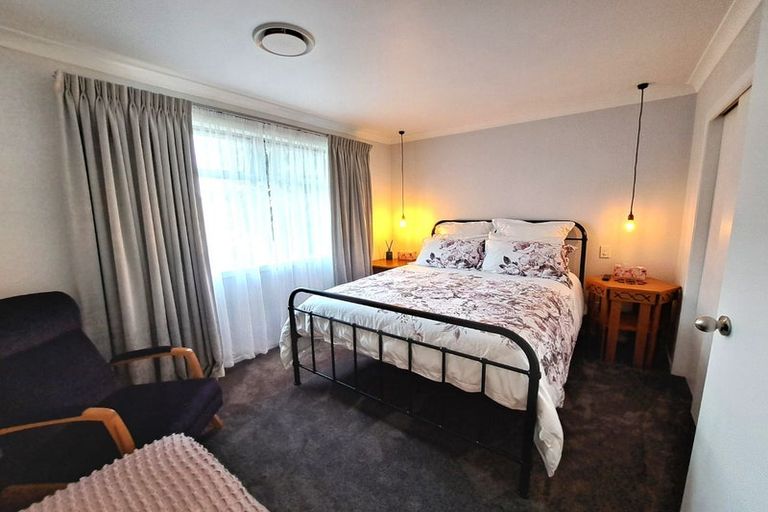 Photo of property in 118 Canongate Street, Birkdale, Auckland, 0626