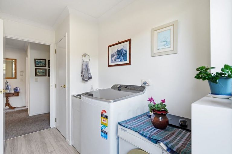 Photo of property in 31 Woodhurst Drive, Casebrook, Christchurch, 8051