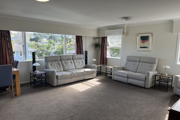 Photo of property in 19 Lyford Crescent, Sunnynook, Auckland, 0620