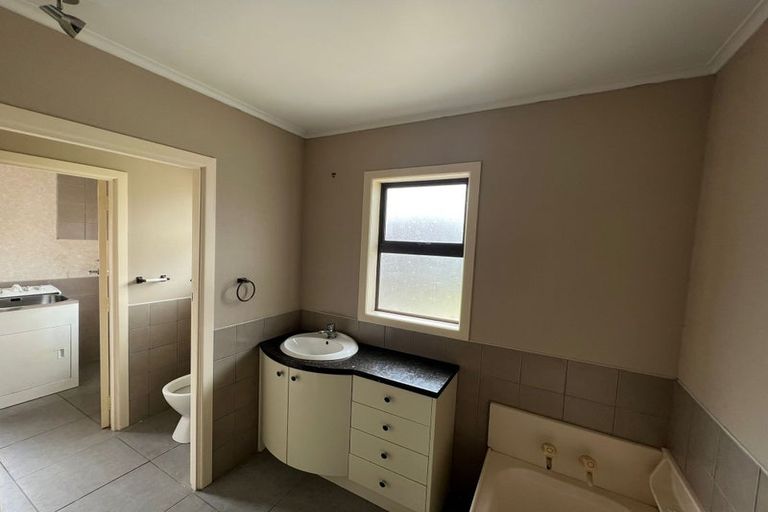 Photo of property in 538 Weymouth Road, Weymouth, Auckland, 2103