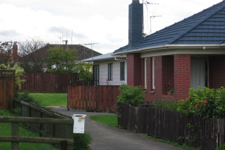 Photo of property in 1/15 Ballance Avenue, Papatoetoe, Auckland, 2104