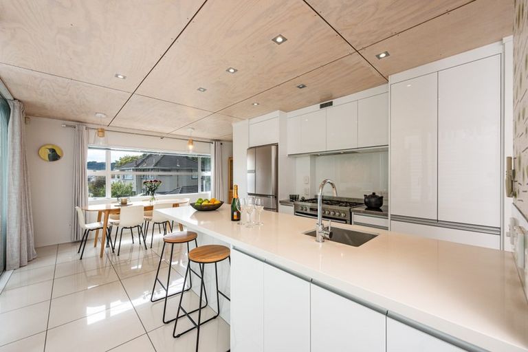 Photo of property in 3b Anderson Terrace, Mount Cook, Wellington, 6021