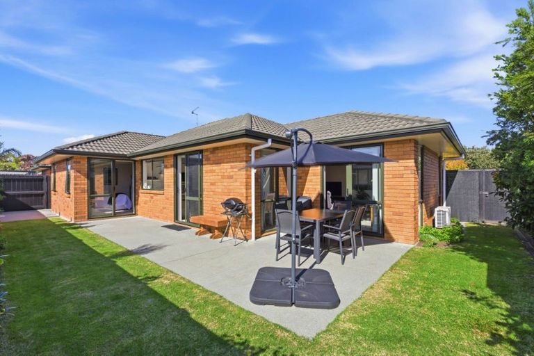 Photo of property in 38 Atlantic Close, Papamoa Beach, Papamoa, 3118