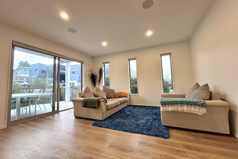 Photo of property in 5/3c Long Bay Drive, Torbay, Auckland, 0630