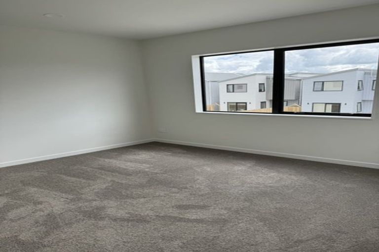 Photo of property in 121b Grove Road, Papakura, 2110