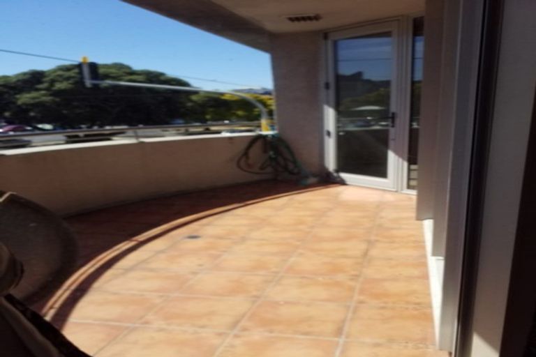 Photo of property in Construction House, 53/80u Kent Terrace, Mount Victoria, Wellington, 6011
